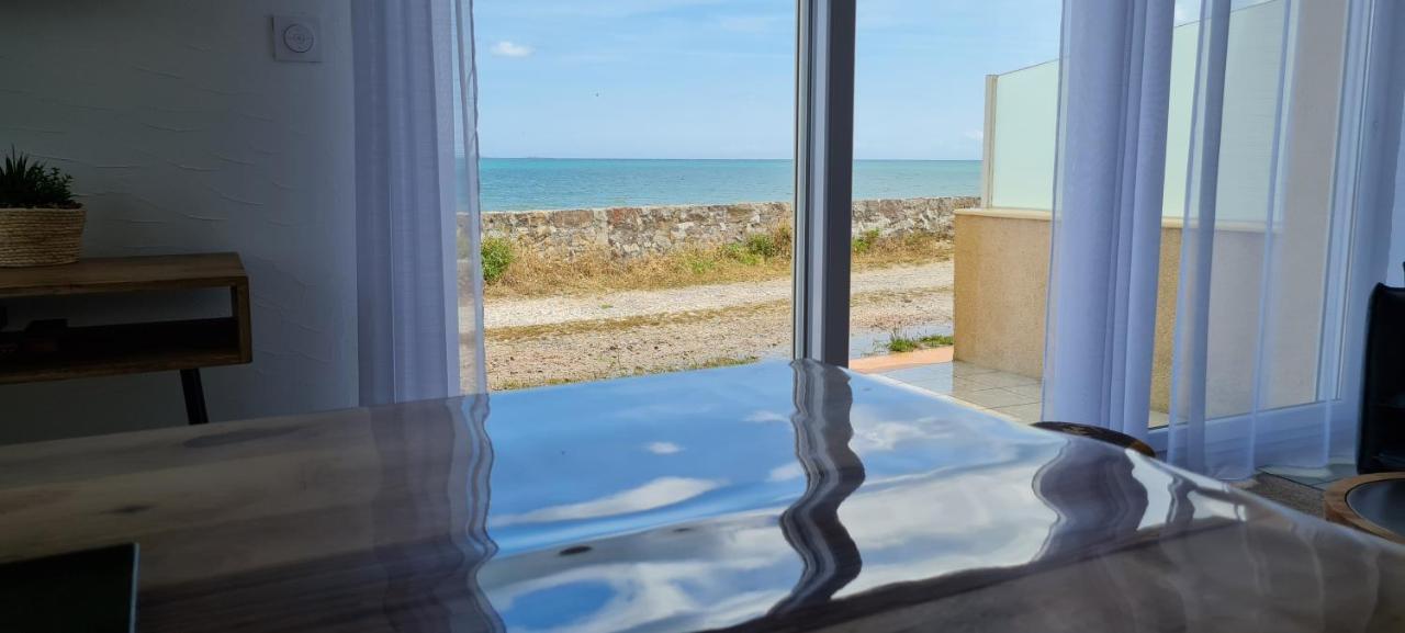 Relais Des Iles Saint Marcouf Villa Bagian luar foto
