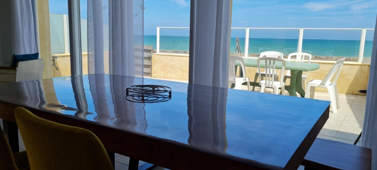 Relais Des Iles Saint Marcouf Villa Bagian luar foto