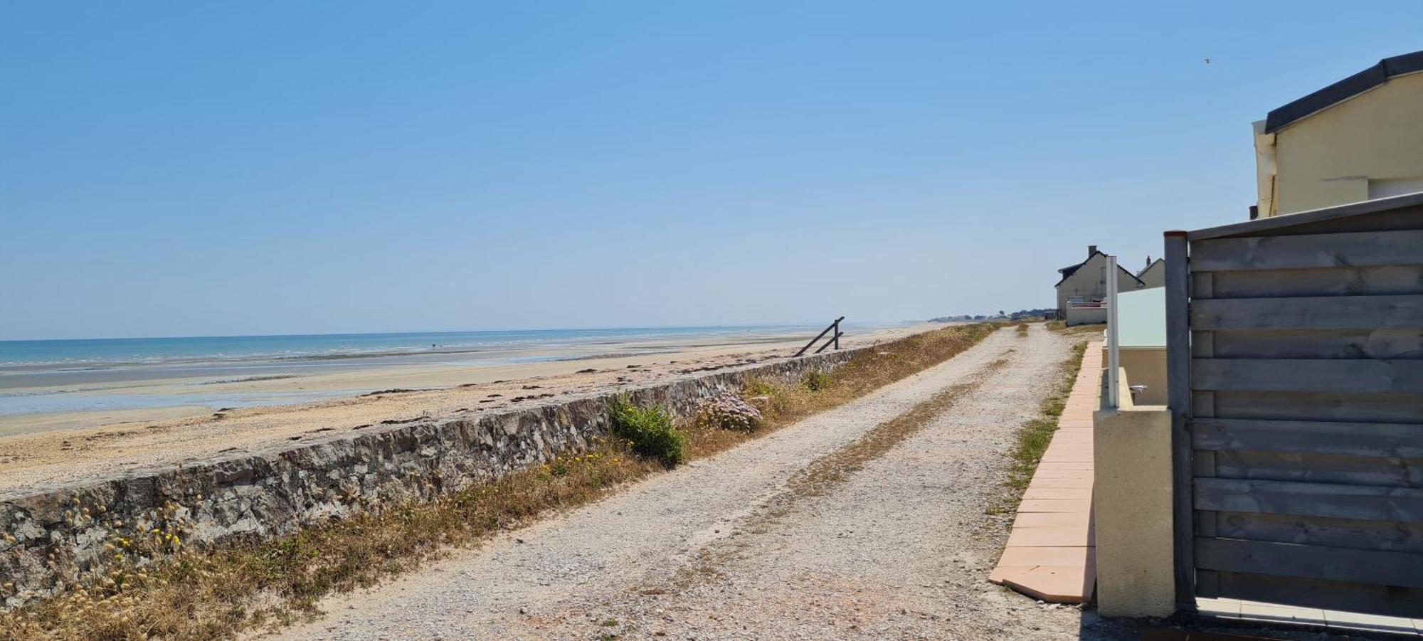 Relais Des Iles Saint Marcouf Villa Bagian luar foto
