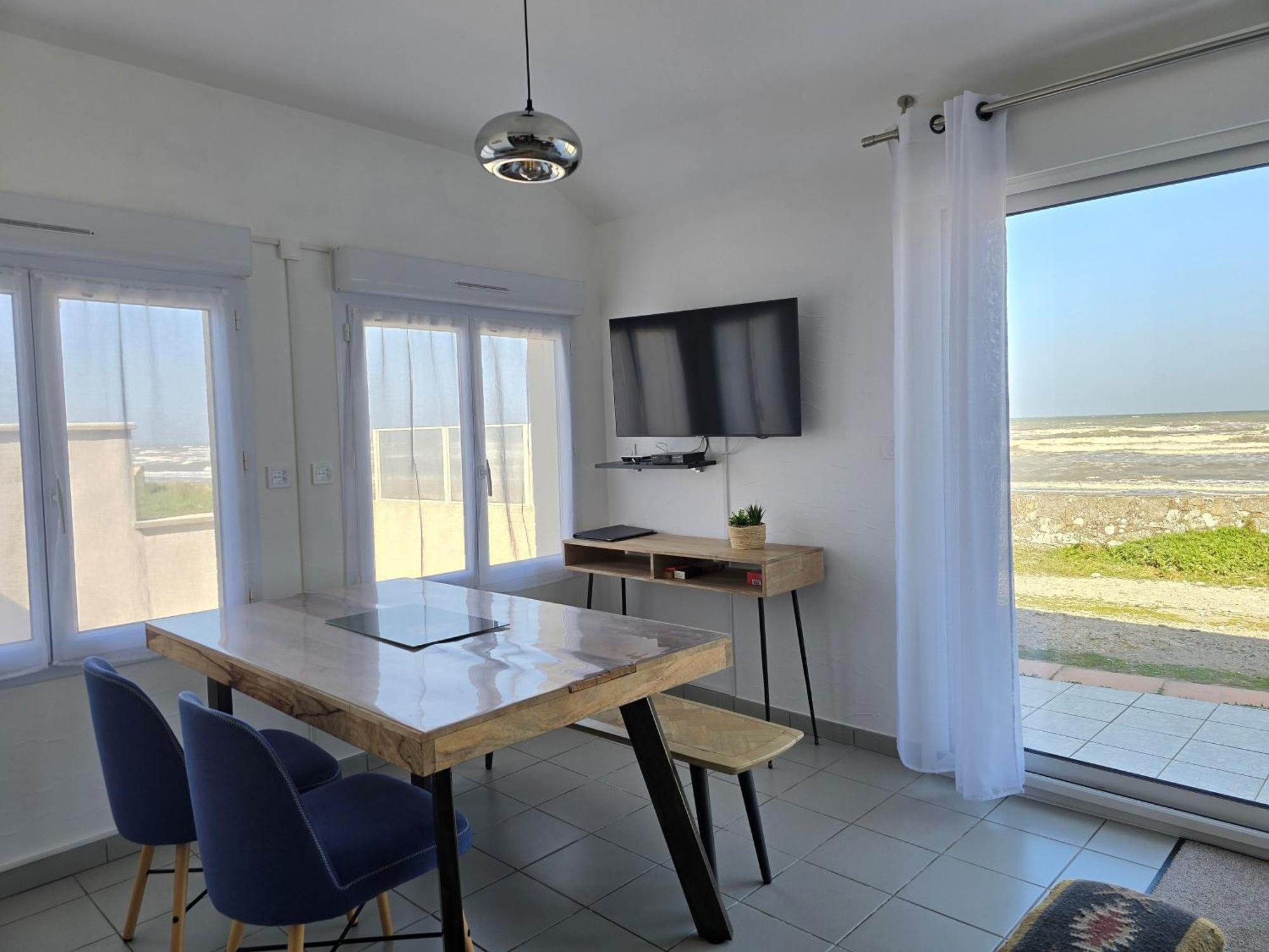Relais Des Iles Saint Marcouf Villa Bagian luar foto